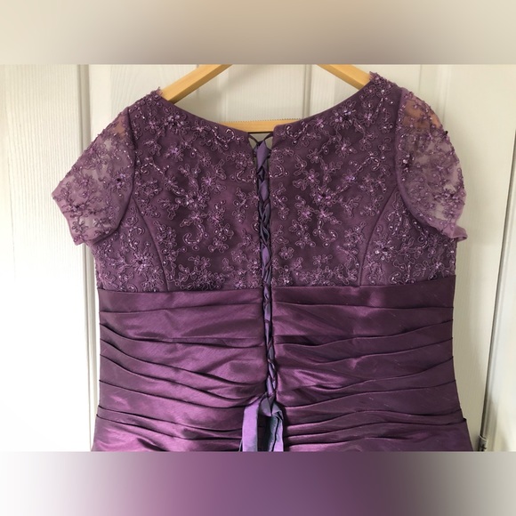 Alice Paris dress Size 22 - Picture 5 of 6